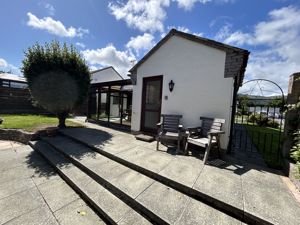 Photo 17- click for photo gallery